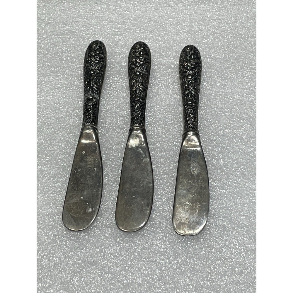 3 Godinger Silver Plated Butter Knives Vintage Floral Victorian Revival Pattern